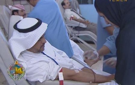 مغتربون يمنيون يتبرعون بالدم لإخوانهم في صعدة